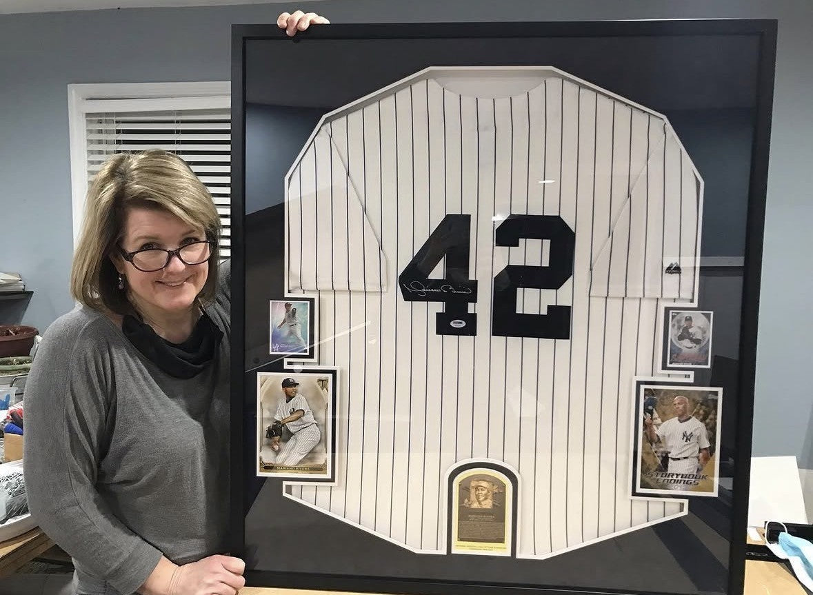 Yankees Mariano Rivera framed jersey